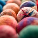 Плъстени сапуни с декорация.